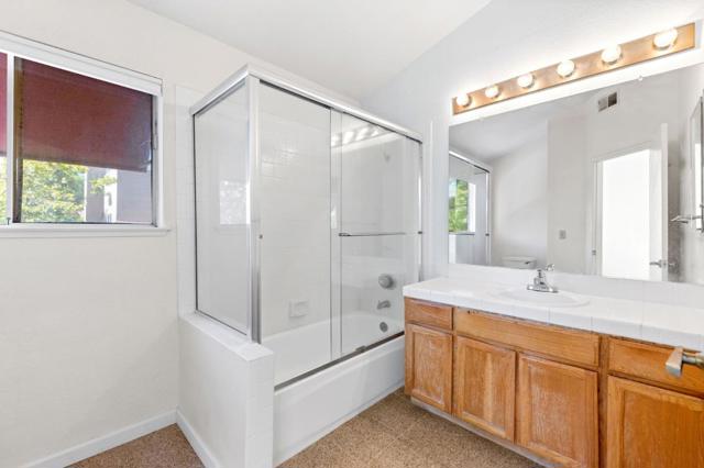 210 Commons Lane, Foster City CA: https://media.crmls.org/mediaz/7a0e53bf-cb5e-4713-8efd-3edd8933844f.jpg