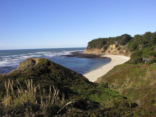 140 Beach Way, Moss Beach, California 94038, ,Commercial Sale,For Sale,Beach,ML81912653