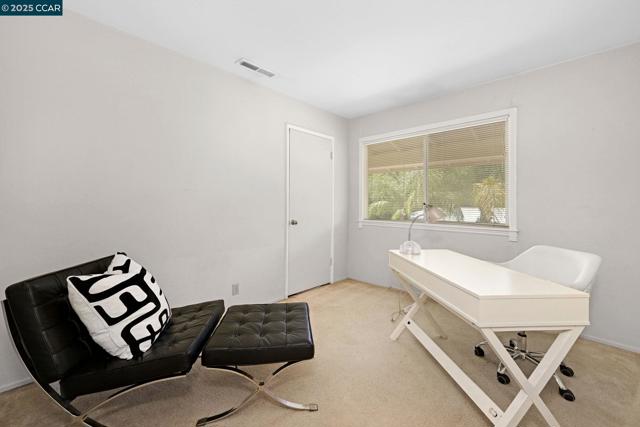 35 Alta Sierra Pl, Alamo CA: https://media.crmls.org/mediaz/7a0f71b2-4504-4146-b86b-fa757ae78294.jpg