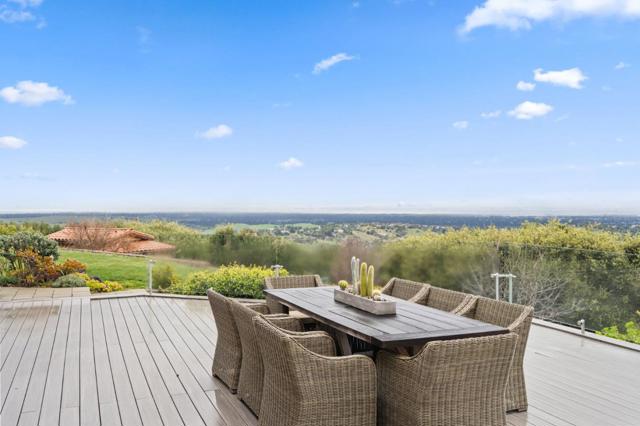 12252 Menalto Drive, Los Altos Hills CA: https://media.crmls.org/mediaz/7a125e37-1327-487b-b155-632c77e556ea.jpg
