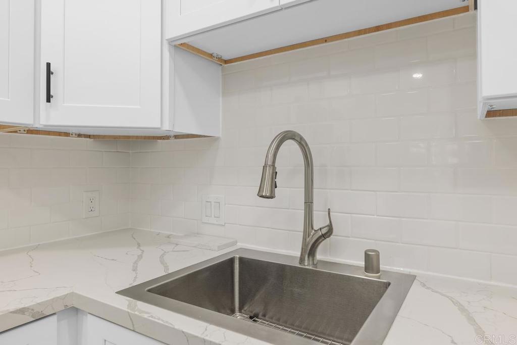 889 Bracero Road - photo 12