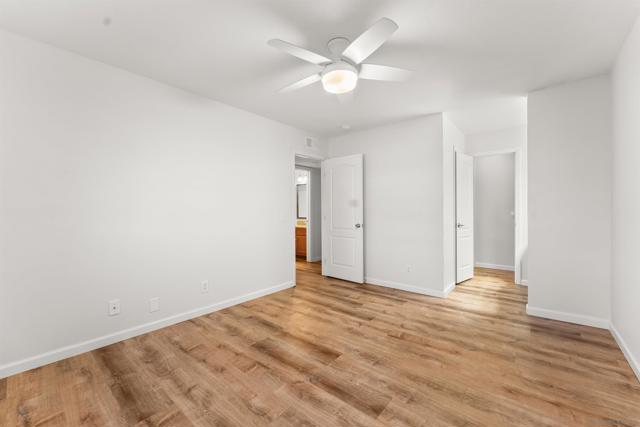 506 Calle Montecito, Oceanside CA: https://media.crmls.org/mediaz/7a127caf-aa77-4a41-8fe4-71f724a096d5.jpg