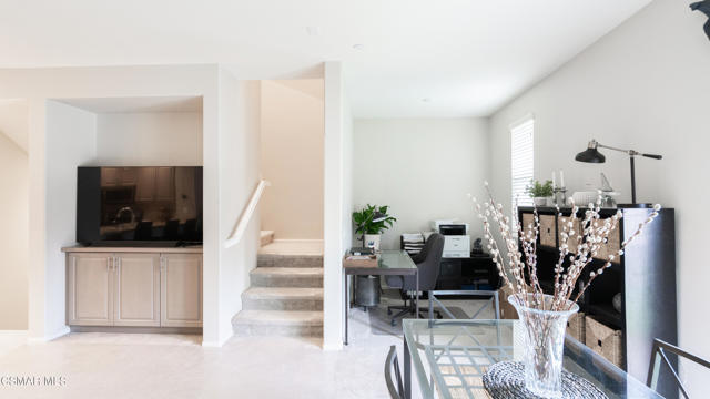 5057 Robles Street, Camarillo CA: https://media.crmls.org/mediaz/7a12a7f8-a43a-4655-abc5-4c09b3321916.jpg