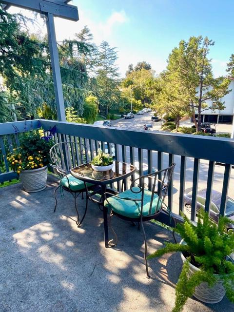 4111 George Avenue, San Mateo CA: https://media.crmls.org/mediaz/7a13e36a-1d6b-4aca-a27c-a1f7fac44e49.jpg