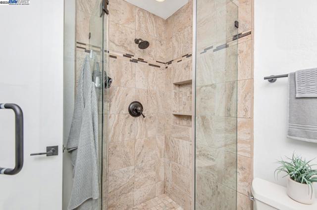 6767 Taffy Ct, Pleasanton CA: https://media.crmls.org/mediaz/7a14b399-51f4-4bf1-b737-8705c5b3eb0b.jpg