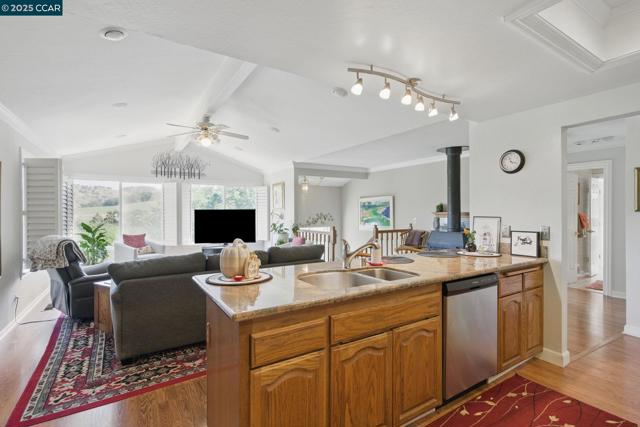 3648 Morgan Territory Rd, Clayton CA: https://media.crmls.org/mediaz/7a176b84-ae97-4f4a-9596-fa232cbc1eb0.jpg