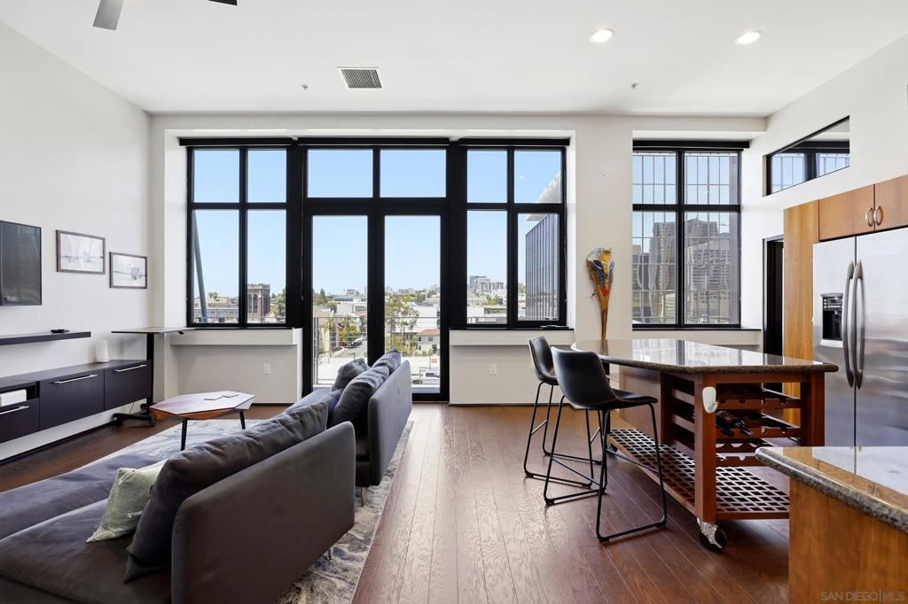 1551 4th Ave - photo 3