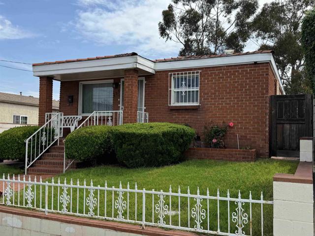 Detail Gallery Image 1 of 1 For 427 S 46th St, San Diego,  CA 92113 - 3 Beds | 1/1 Baths