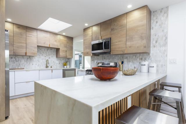 Detail Gallery Image 24 of 75 For 3840 Tomahawk Ln, San Diego,  CA 92117 - 5 Beds | 2 Baths