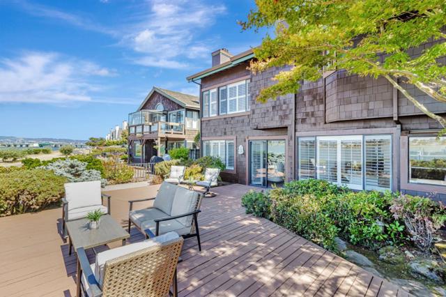 2959 Sea View Parkway, Alameda CA: https://media.crmls.org/mediaz/7a18f9d4-a062-4447-9b06-5982c4af9f13.jpg