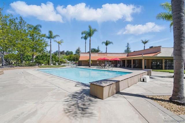 525 W El Norte, Escondido CA: https://media.crmls.org/mediaz/7a18fb10-7eca-4e54-84d2-2e784d2fb37a.jpg