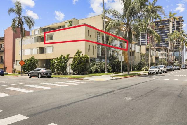 3200 6Th Ave, San Diego CA: https://media.crmls.org/mediaz/7a192229-46eb-44d0-b392-dc5fd78794c0.jpg