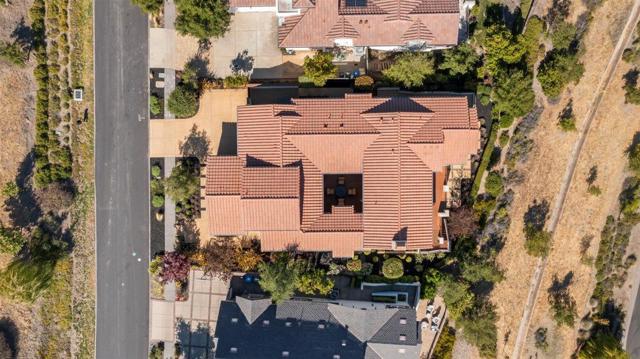 21 Bigleaf Road, Orinda CA: https://media.crmls.org/mediaz/7a19827f-e423-47de-8295-355de8ccf60f.jpg
