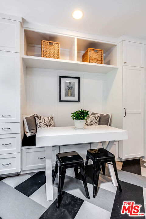 4150 Elmer Avenue, Studio City CA: https://media.crmls.org/mediaz/7a19db2c-1a02-4da4-8e8b-0e78332d00f2.jpg