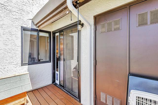 775 Williamsburg Way, Gilroy CA: https://media.crmls.org/mediaz/7a19dfdf-a066-4956-aa37-bd22c0c88da4.jpg