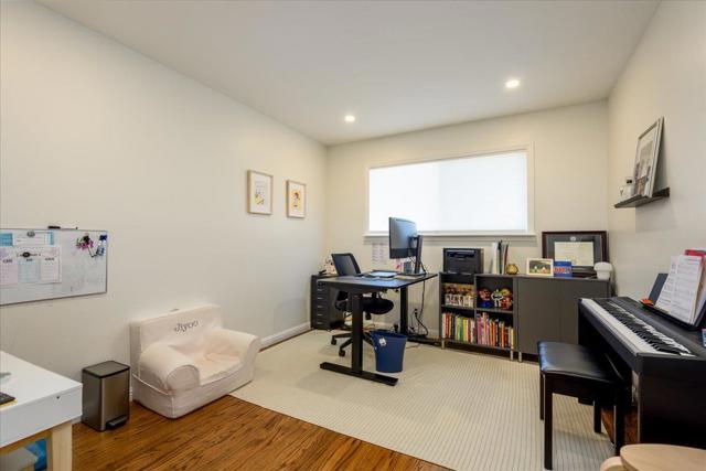 1089 Annapolis Drive, San Mateo CA: https://media.crmls.org/mediaz/7a1a62b0-35a4-4ee8-8a25-d679e78386a7.jpg