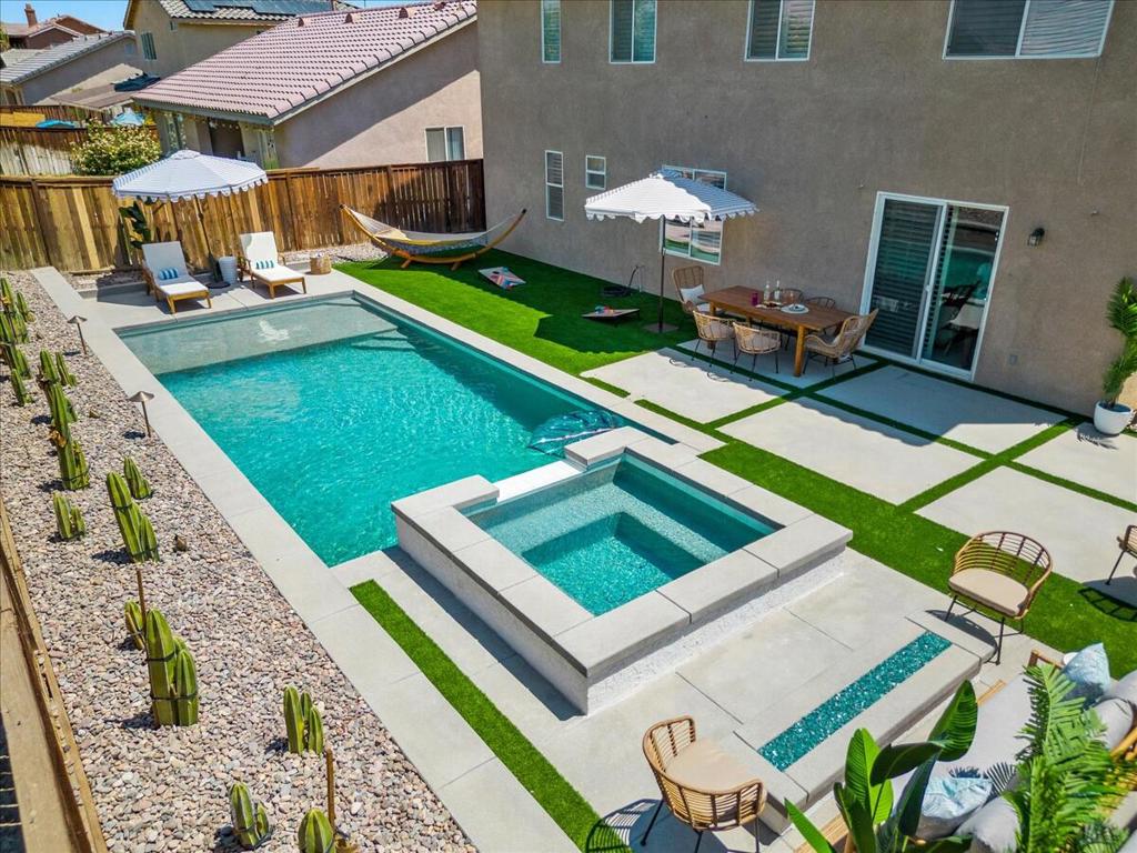 83560 Lapis Drive