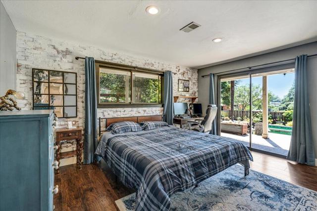284 Brooktree Ranch Road, Aptos CA: https://media.crmls.org/mediaz/7a1c1bd8-cdb2-44d2-8d37-816526890cd8.jpg