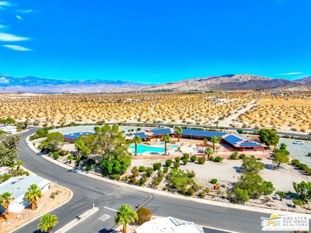69490 Parkside Drive, Desert Hot Springs CA: https://media.crmls.org/mediaz/7a1dc9b0-28e7-47b3-be32-de0b5be19c4a.jpg