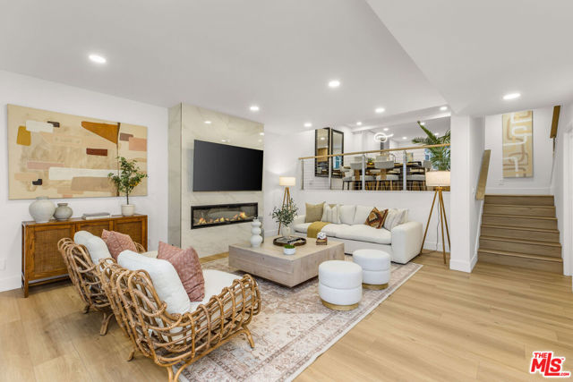 4804 La Villa Marina, Marina del Rey CA: https://media.crmls.org/mediaz/7a1dfe58-f791-491c-b98f-35eadc5ed79c.jpg