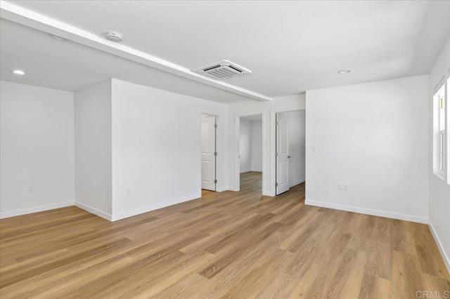 Detail Gallery Image 2 of 30 For 406 S Cleveland, Oceanside,  CA 92054 - 2 Beds | 1 Baths