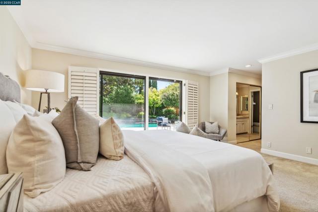 924 Cheyenne Dr, Walnut Creek CA: https://media.crmls.org/mediaz/7a1e540d-d185-4652-a1e1-172e51c44137.jpg