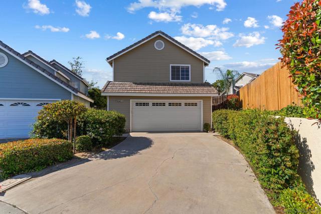 10598 Rancho Carmel Dr, San Diego CA: https://media.crmls.org/mediaz/7a1f6485-c270-470c-b537-94ea0aed4a03.jpg