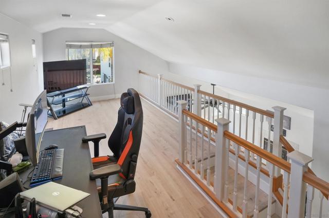 29487 Georgetown Ln, Temecula CA: https://media.crmls.org/mediaz/7a1f68ff-8946-42e9-8ee6-15578b555a8b.jpg