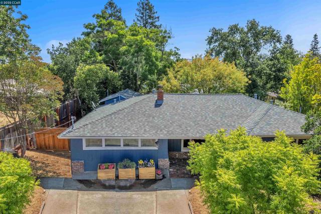448 Cumberland Dr, Pleasant Hill CA: https://media.crmls.org/mediaz/7a1fade4-c006-4251-9ea9-1508cecf64c0.jpg