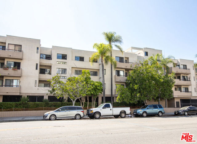435 Virgil Avenue, Los Angeles, California 90020, 2 Bedrooms Bedrooms, ,2 BathroomsBathrooms,Condominium,For Sale,Virgil,24401087