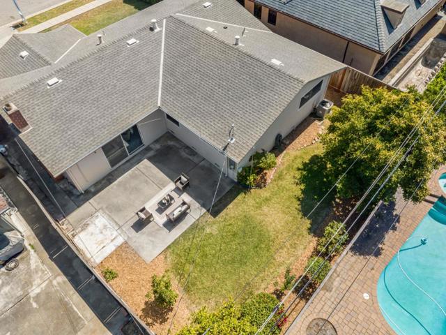 1309 Carlsen Way, San Jose CA: https://media.crmls.org/mediaz/7a208daa-70aa-4081-aae8-ae095fea5e95.jpg