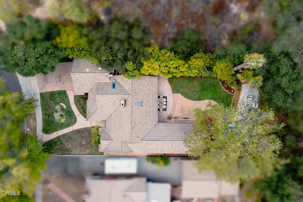 https://media.crmls.org/mediaz/7a213c91-dc7b-4a88-a0f5-48807de78b5b.jpg?preset=X-Large