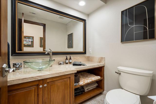 55197 Southern, La Quinta CA: https://media.crmls.org/mediaz/7a216be8-c5dc-4a7f-b840-be9a726ac1fd.jpg