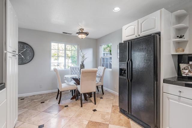 3233 Irlanda Way, San Jose CA: https://media.crmls.org/mediaz/7a23a7aa-eb3e-4f53-93e1-5f0c1d8df81d.jpg