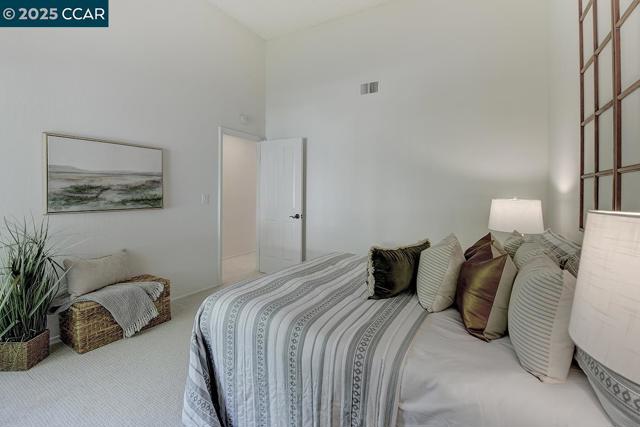 3244 Terra Granada Dr, Walnut Creek CA: https://media.crmls.org/mediaz/7a249b5a-d474-425a-ae9e-46e42632889a.jpg