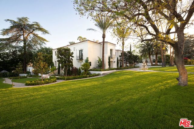 2110 Hill Drive, Los Angeles CA: https://media.crmls.org/mediaz/7a25240b-b77c-4b46-9415-f7a4c9dbb1cd.jpg