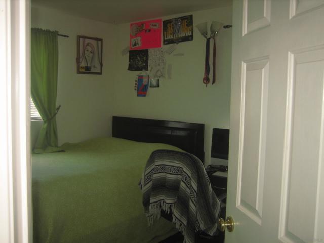 11342 Village ridge Rd, San Diego CA: https://media.crmls.org/mediaz/7a257364-34e7-4a1c-86a9-76ae5b09634c.jpg