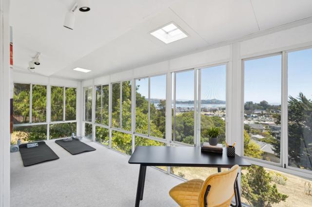 54 Buckelew Street, Sausalito CA: https://media.crmls.org/mediaz/7a259304-3604-462c-8f50-303991f33c14.jpg