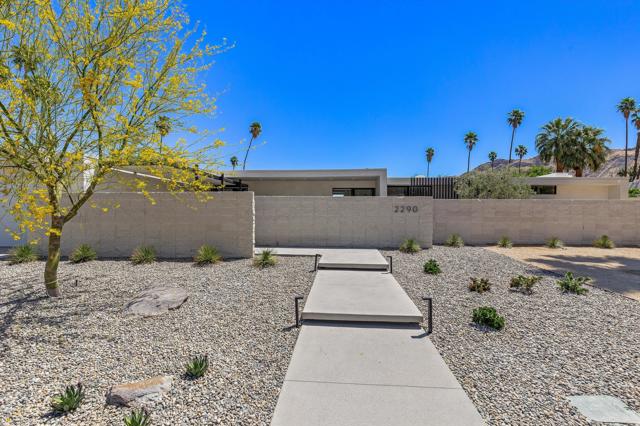 2290 S Yosemite Drive, Palm Springs CA: https://media.crmls.org/mediaz/7a269952-4bd6-46db-9b37-25501da8d8cf.jpg