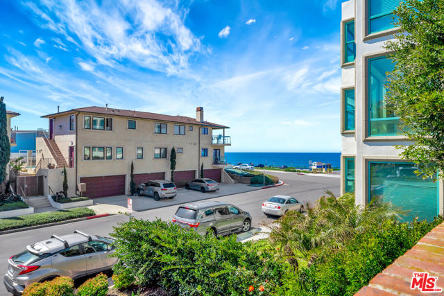 110 Paseo De La Concha, Redondo Beach, California 90277, ,Residential Income,Sold,Paseo De La Concha,23250817