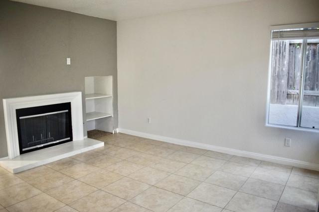 2206 Luz Way, Oceanside CA: https://media.crmls.org/mediaz/7a28fded-3b4a-4c79-8b42-60b9cfe22317.jpg