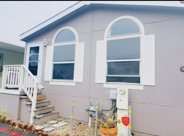 20 Russell Road, Salinas CA: https://media.crmls.org/mediaz/7a29d0a9-ab9b-4b21-8b3e-e5e66098aa79.jpg