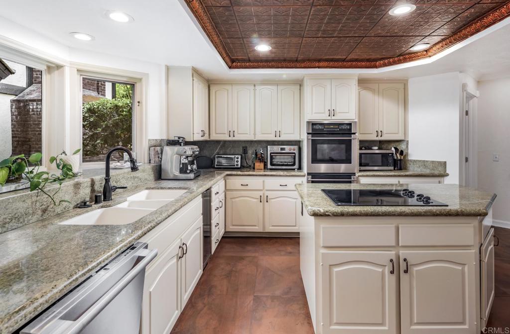 7351 Alicante Road - photo 4