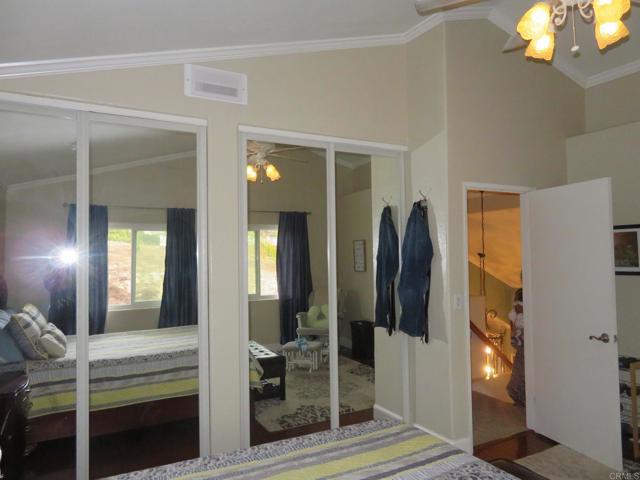 Detail Gallery Image 17 of 31 For 1913 Clearbrook Dr, Chula Vista,  CA 91913 - 4 Beds | 2/1 Baths