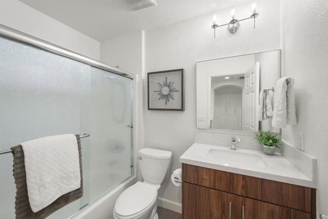 Detail Gallery Image 35 of 65 For 2753 Bellezza, San Diego,  CA 92108 - 3 Beds | 2/1 Baths
