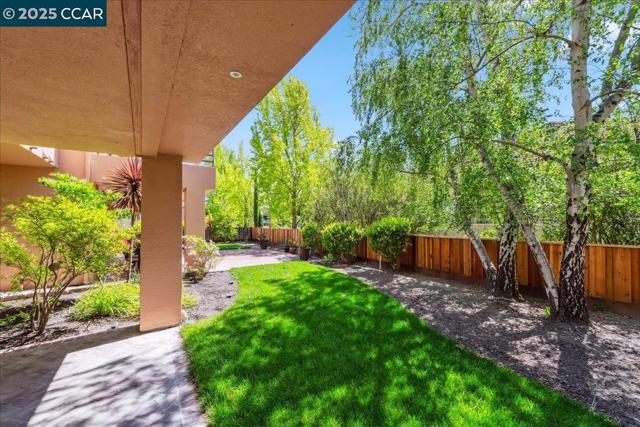 771 Lakemont PL, San Ramon CA: https://media.crmls.org/mediaz/7a2cdd73-2fbe-4751-b518-445e20562bb5.jpg
