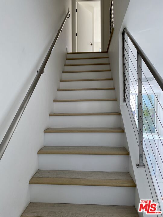 23901 Civic Center Way, Malibu CA: https://media.crmls.org/mediaz/7a2d7d56-f4ae-43cb-b79a-02e807bad3b6.jpg