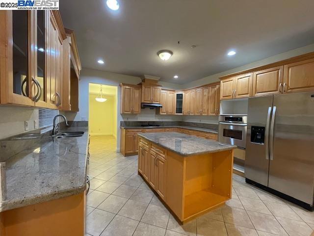 108 Lund Ave, Hayward CA: https://media.crmls.org/mediaz/7a2e704e-7740-4a73-8b21-01b6089ed68f.jpg