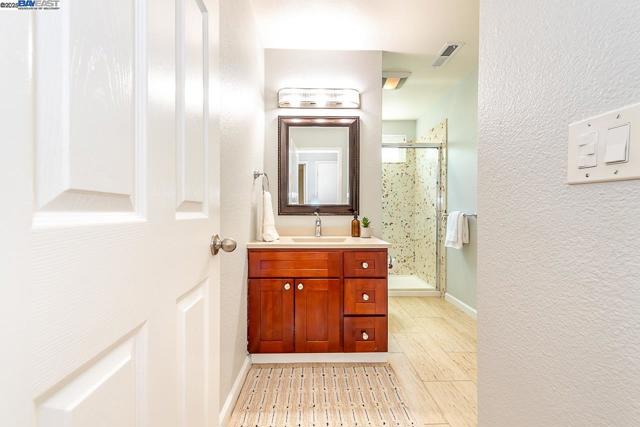 Image 41 of 56 For 4732 Loretta Way