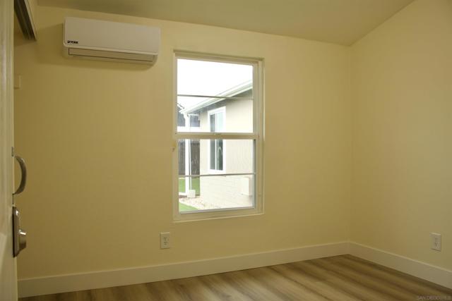 Image 14 of 35 For 4965 Ocean View Blvd